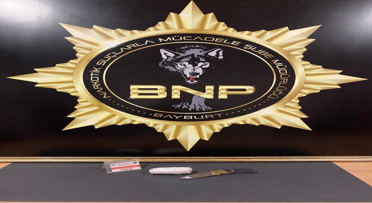 İran uyruklu 1 şüpheli uyuşturucu ticaretinden Bayburtta tutuklandı