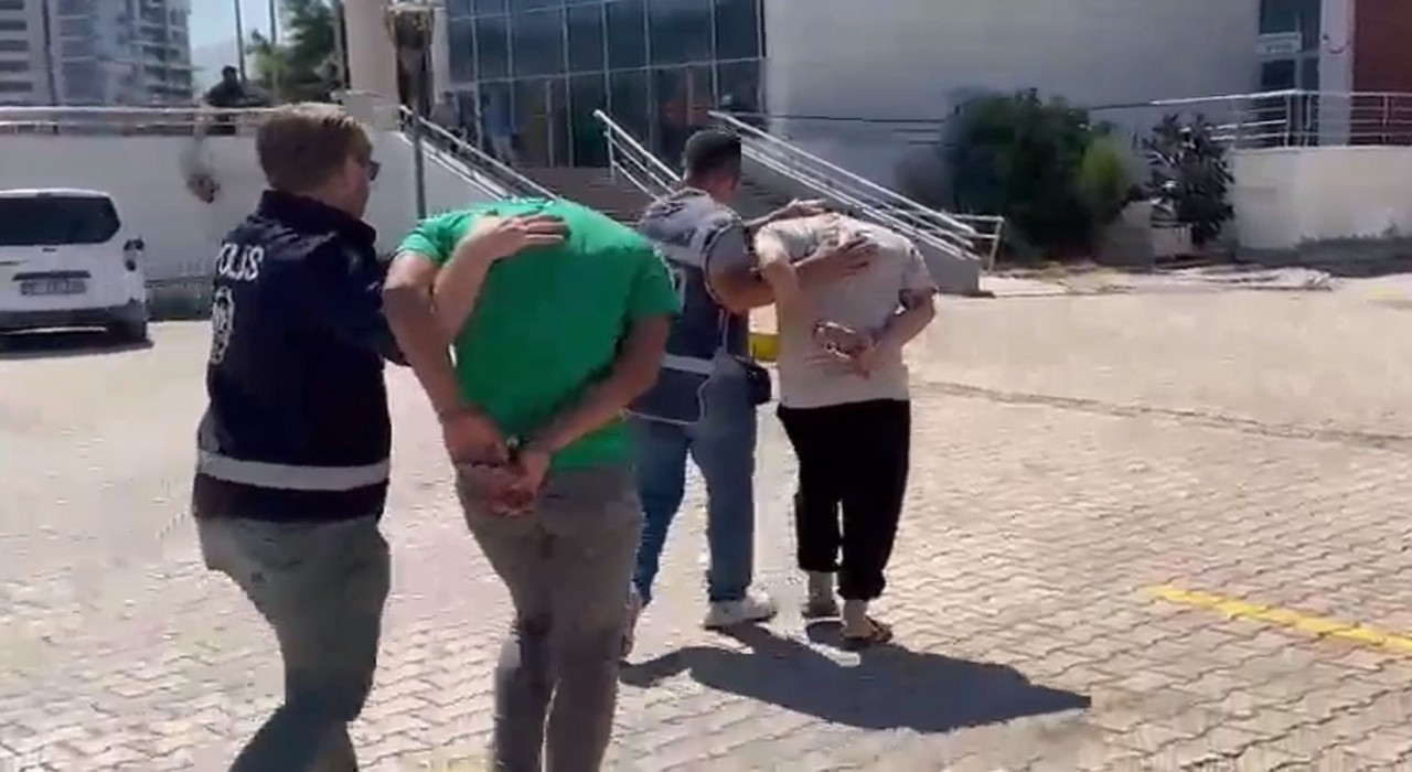 İskenderunda hırsızlık yapan 2 kişi yakalandı
