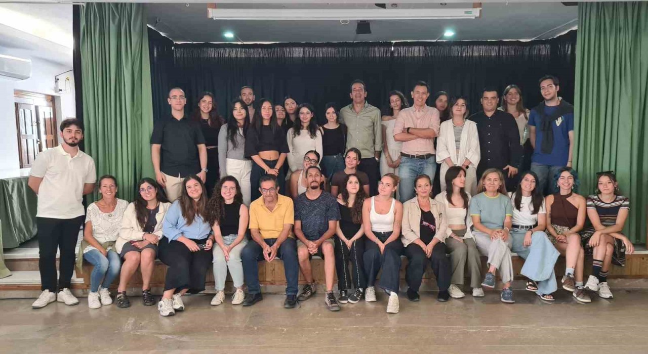 İspanyadaki dağ köyü için tasarım yaptılar