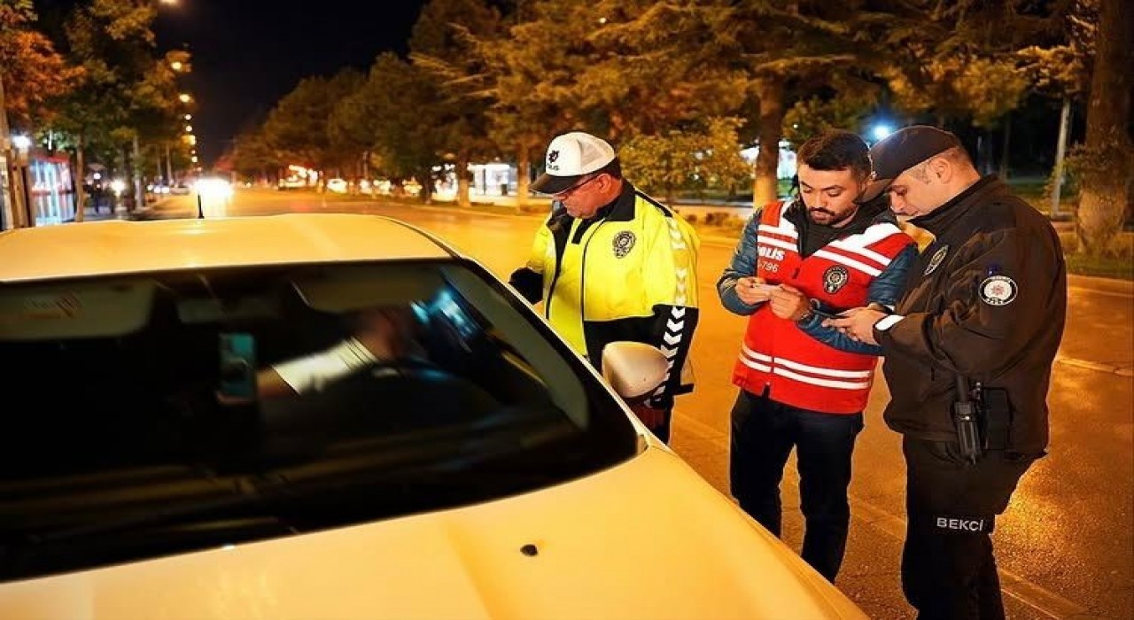 Ispartada egzoz ve modifiye araç denetiminde 22 araca ceza