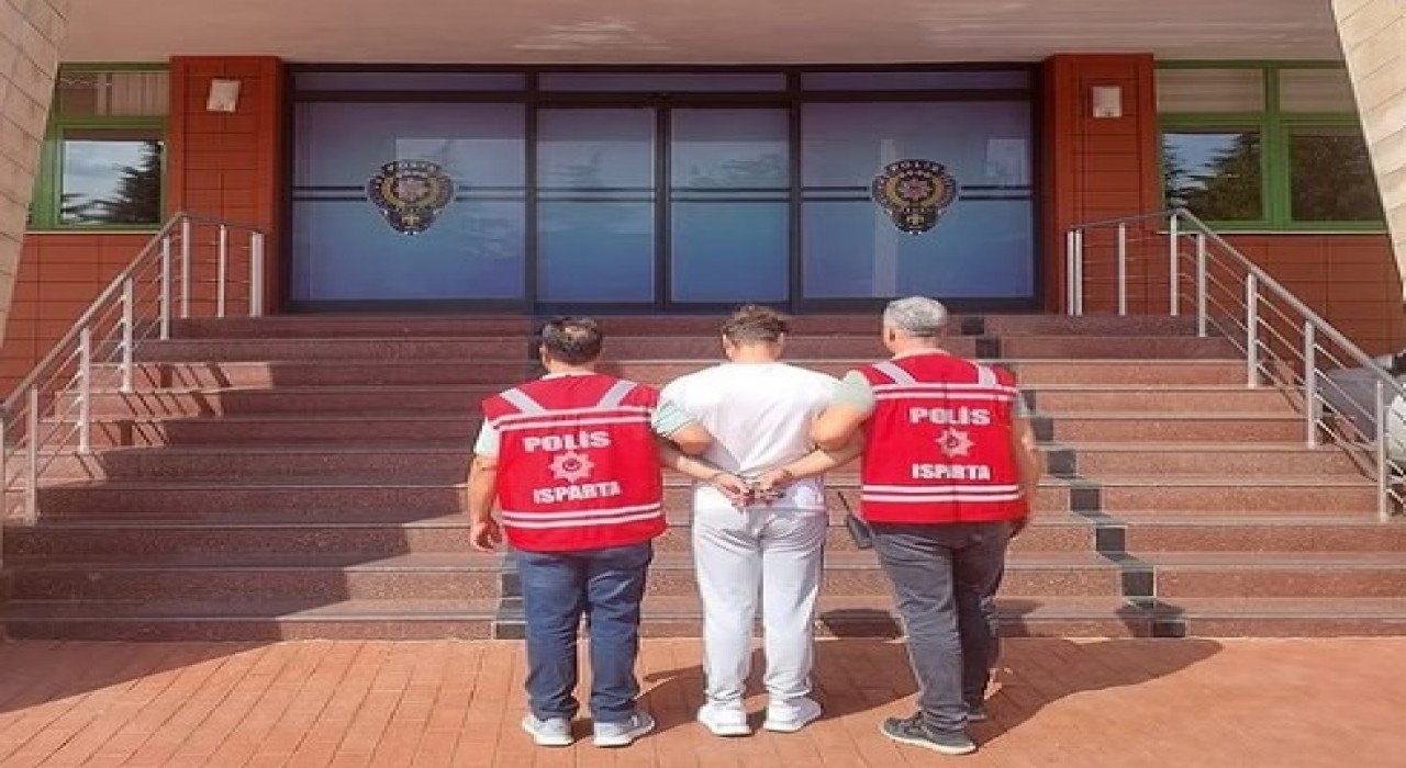 Ispartada kesinleşmiş hapis cezasıyla aranan 2 şahıs yakalandı