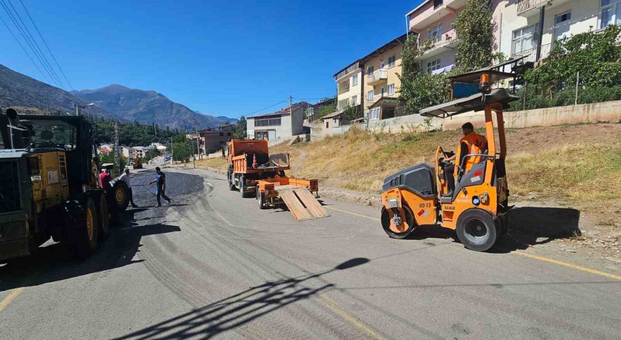 İspirde heyelanlı bölgeye müdahale başladı