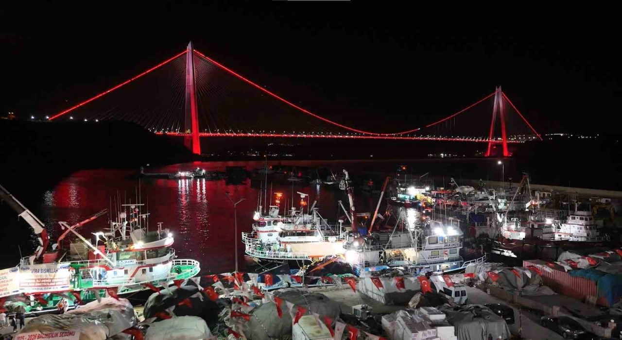 İstanbulda 2025-2026 balıkçılık av sezonu açıldı