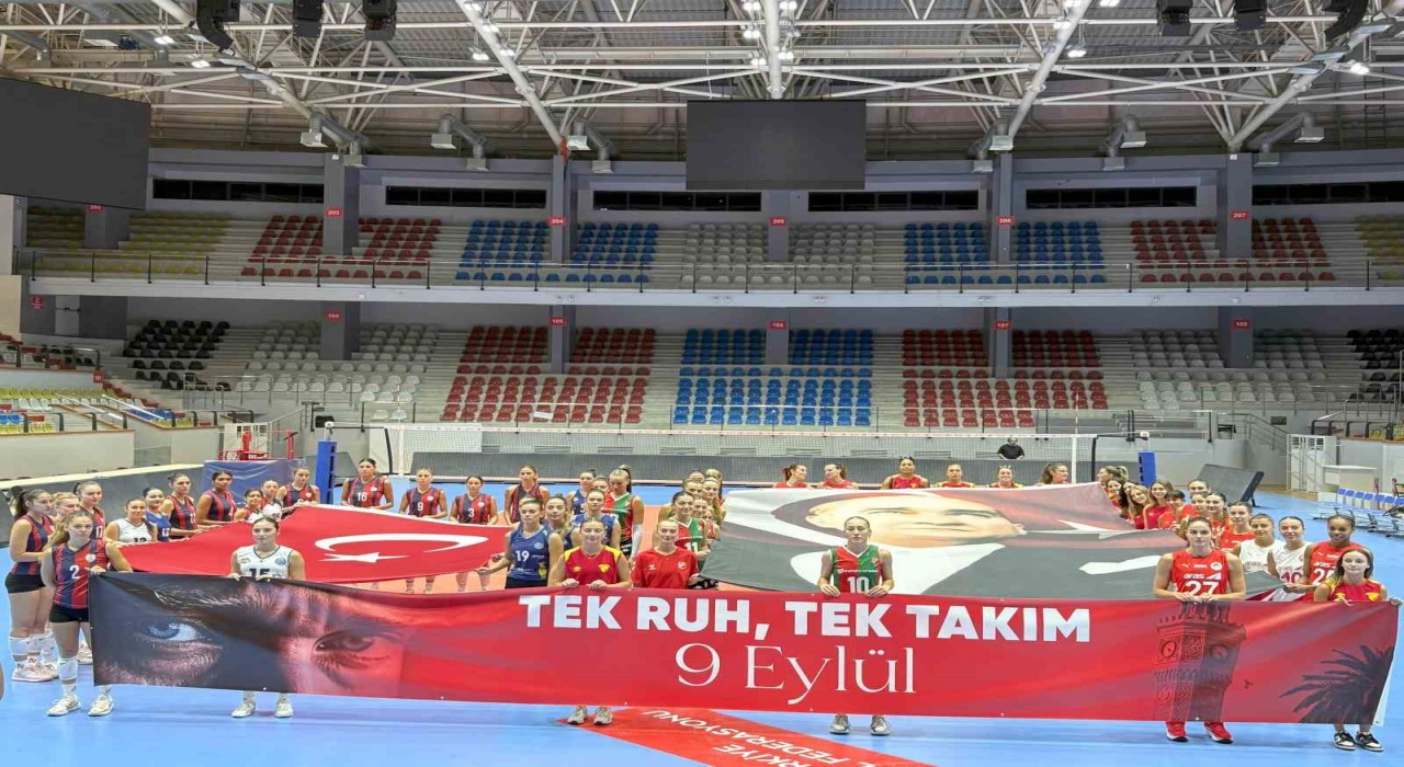 İzmirin kadın voleybol takımları, 9 Eylülde birlik mesajı verdi