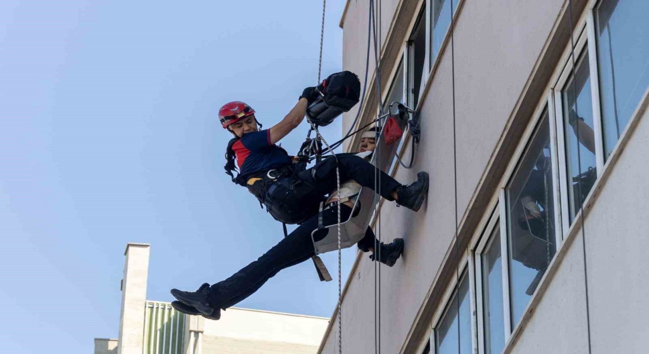 İZSUda gerçeği aratmayan tatbikat