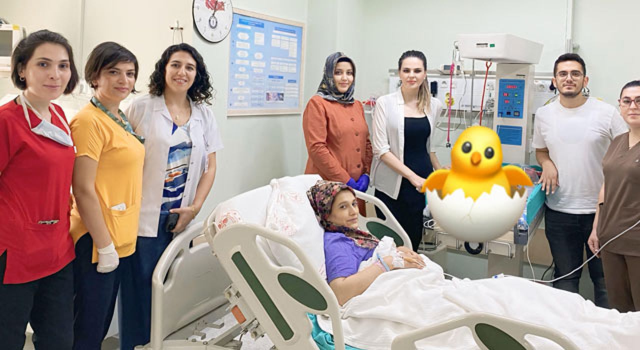 Kadirli Devlet Hastanesinde İkiz Bebek Sevinci