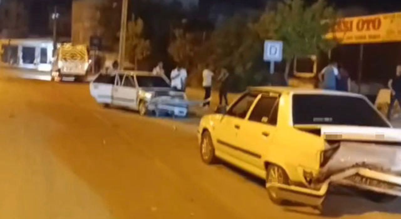 Kadirli’de Zincirleme Kaza: 4 Araç Birbirine Girdi