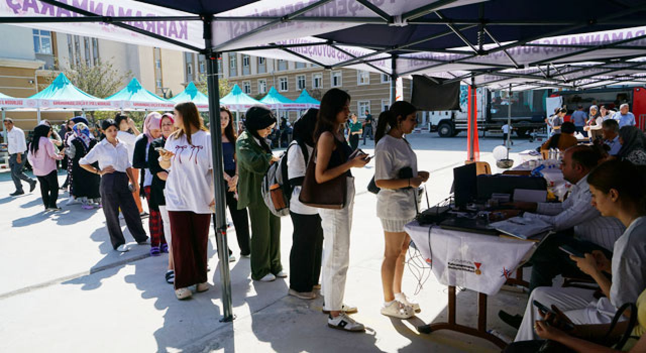 Kahramanmaraş Büyükşehir Üniversite Öğrencilerini Karşıladı