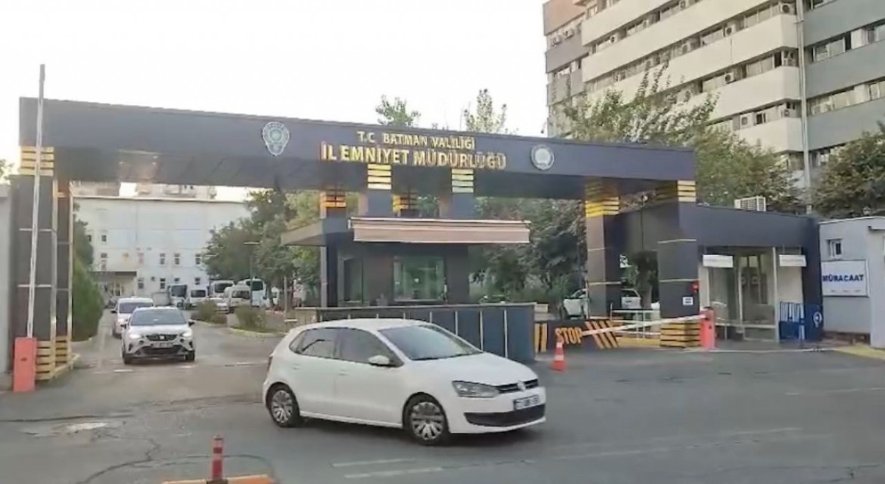 Kamuda işe koyma şebekesine operasyon: 4 tutuklama