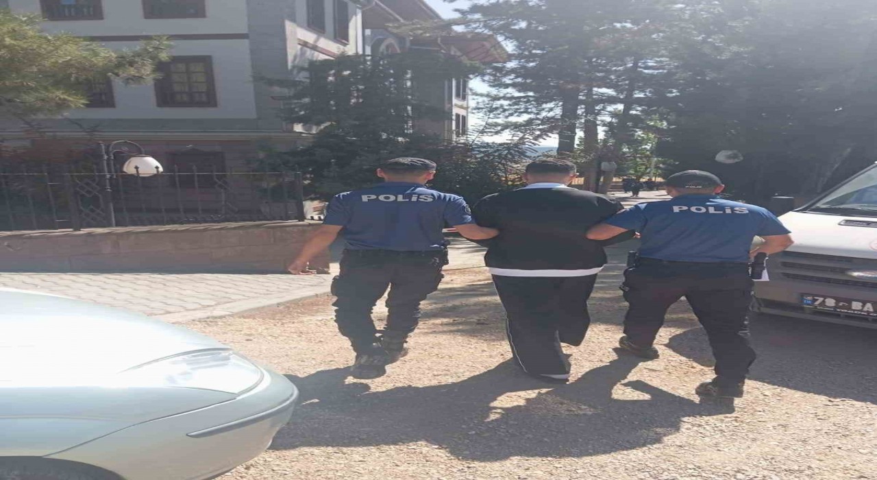 Karabükte 8 yıl hapisle aranan firari yakalandı