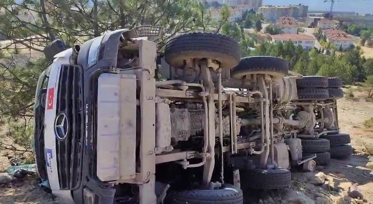 Karabükte devrilen beton mikseri sürücüsü yaralandı