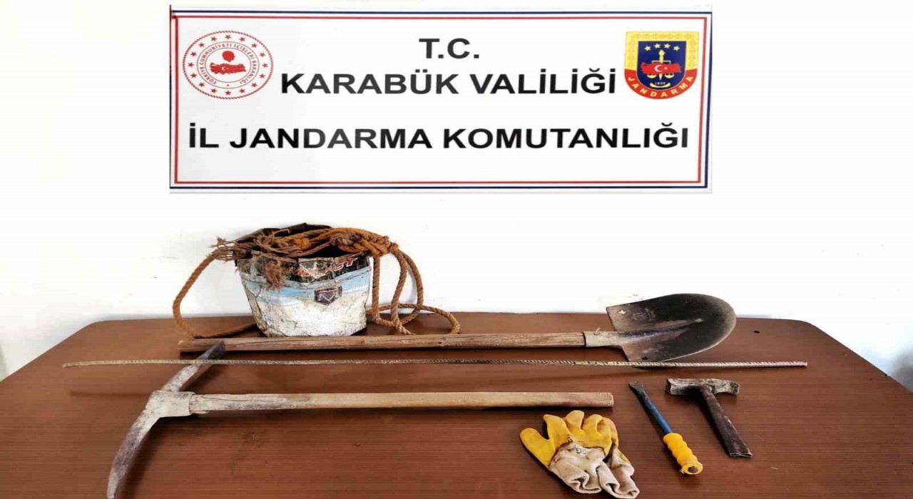 Karabükte izinsiz kazı yapan 2 kişi suçüstü yakalandı