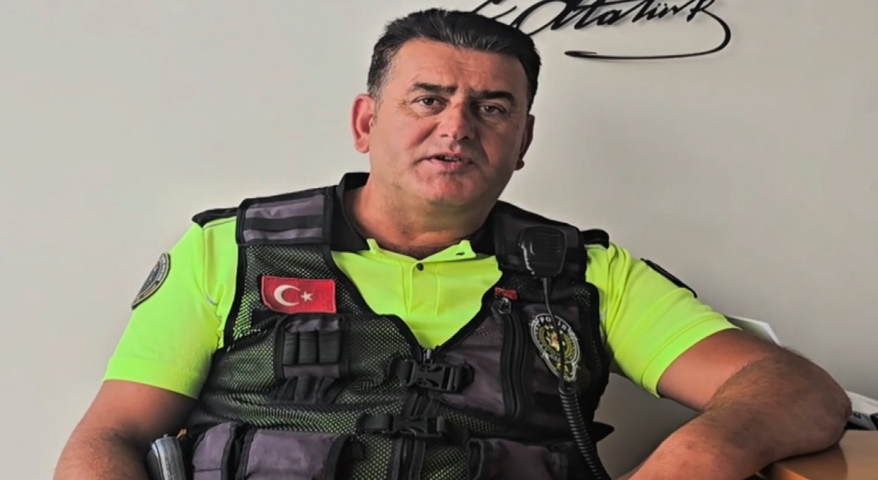 Karacabey Boğazında batan teknedeki 3 kişiyi küreksiz kayıkla kurtaran kahraman trafik polisi o anları anlattı