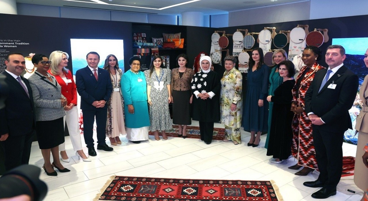 Karacakılavuz ve Edirnekârî, New York Türkevinde uluslararası vitrinde