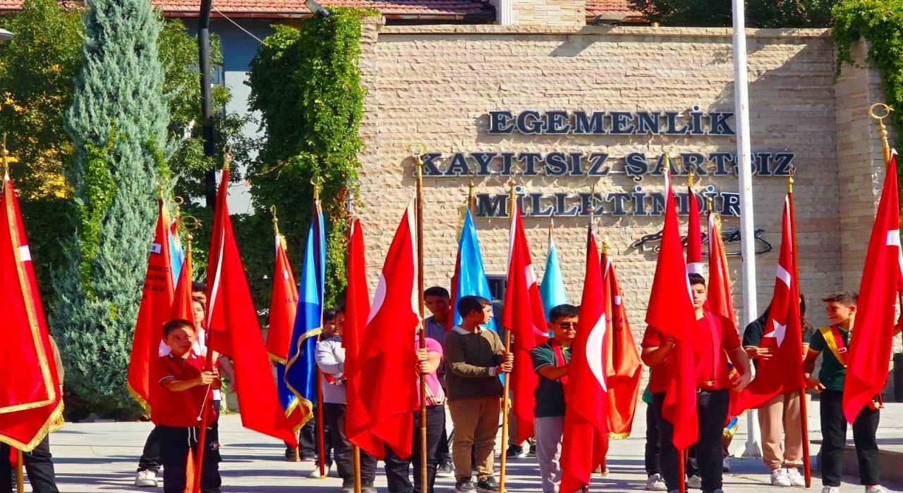 Karapınarda İlköğretim Haftası kutlandı