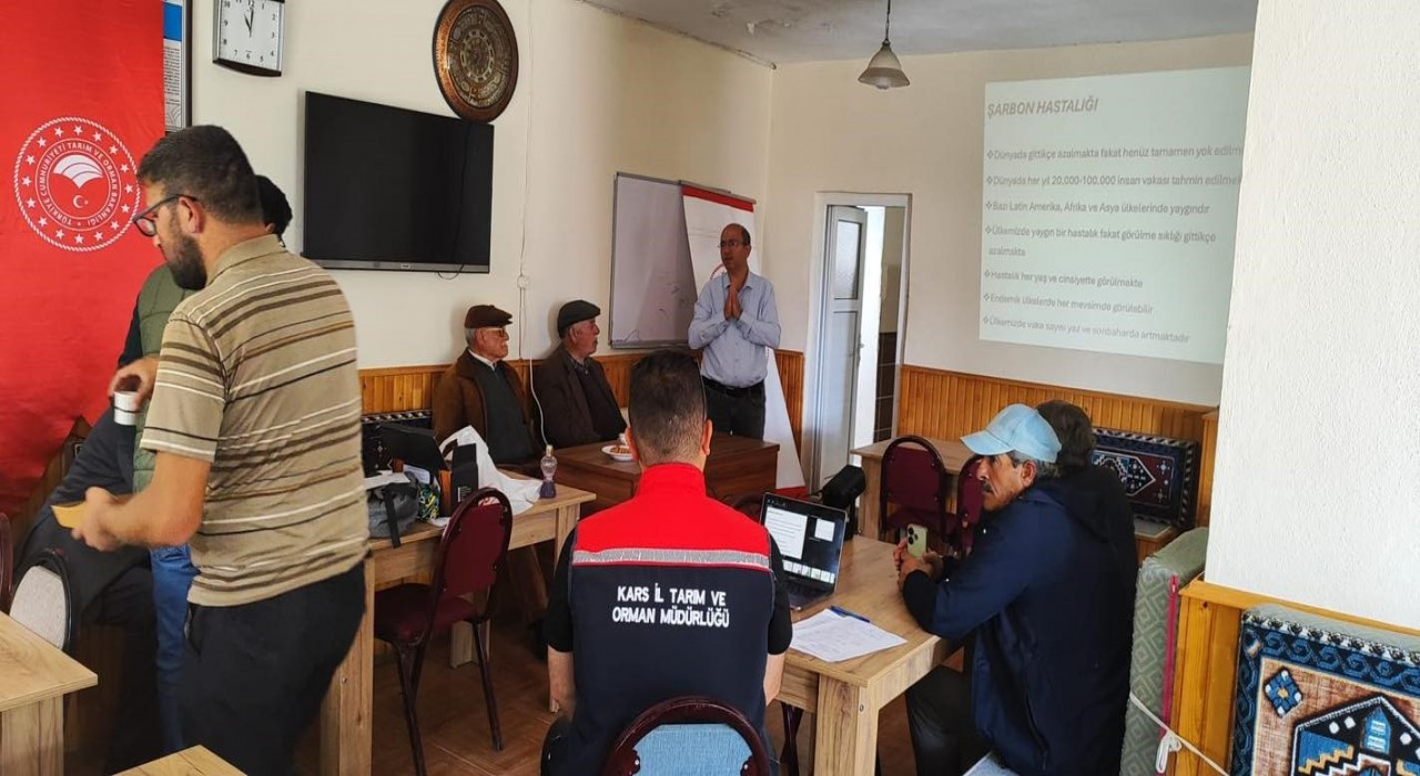 Karsta çiftçilere şarbon eğitimi verildi