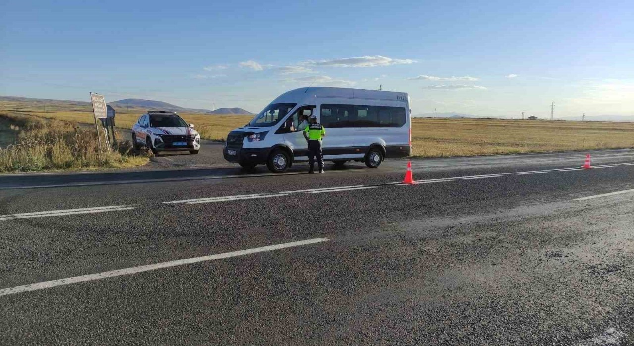 Karsta düzensiz göçle mücadele uygulaması