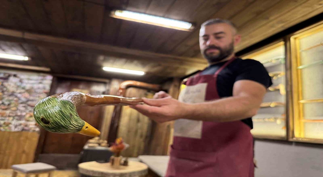 Kaybolmaya yüz tutan bastonculuğu geleceğe taşımaya çalışıyor