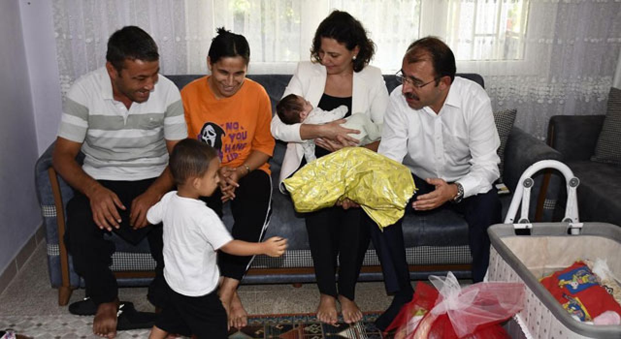 Kaymakam Dolu, Yeni Doğum Yapan Aileleri Ziyaret Etti