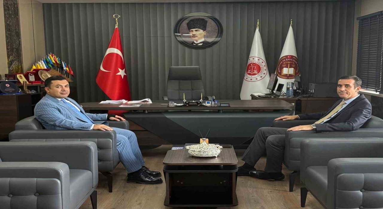 Kaymakam Topsakaloğlu ile Başsavcı Çatlı bir araya geldi