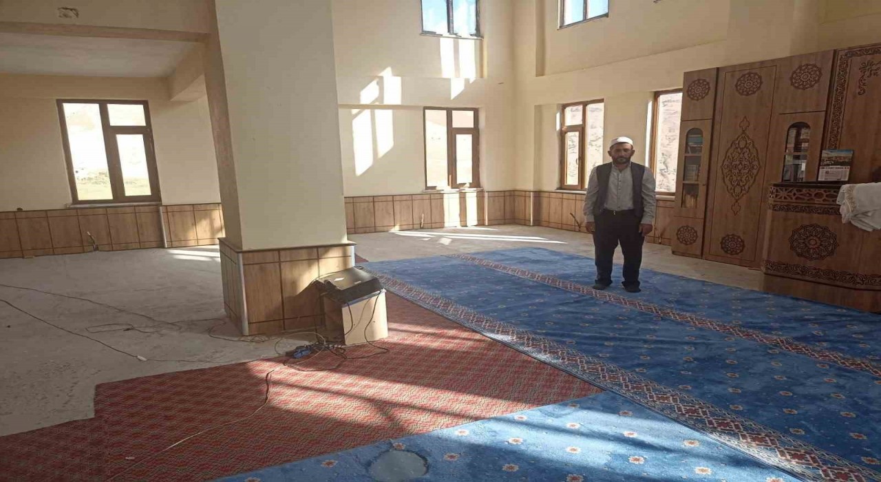 Kaymaklı halkı cami inşaatı için destek bekliyor