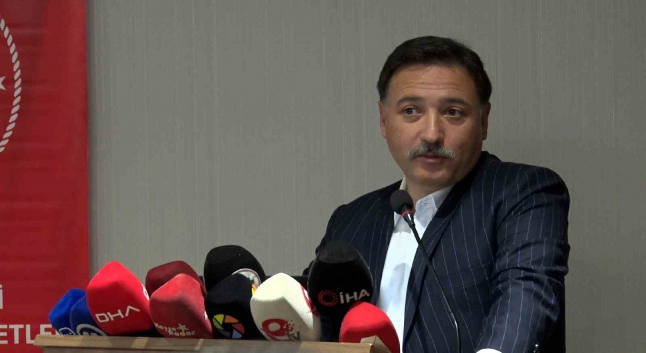 Kayseri Valisi Çiçek: Dünyayı cinsiyetsizleştirme gibi akıl dışı ahlaksız bir konuma getirmek isteyenler aile kurumunun yıkılmasını istiyorlar