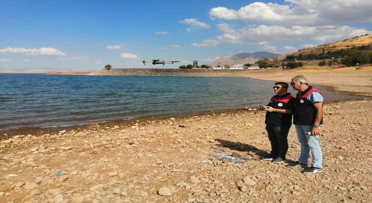 Keban Baraj Gölünde dron ile denetim