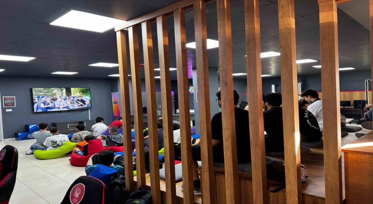 Keçiören Belediyesi E-Spor heyecanını TEKNOMERde yaşatıyor