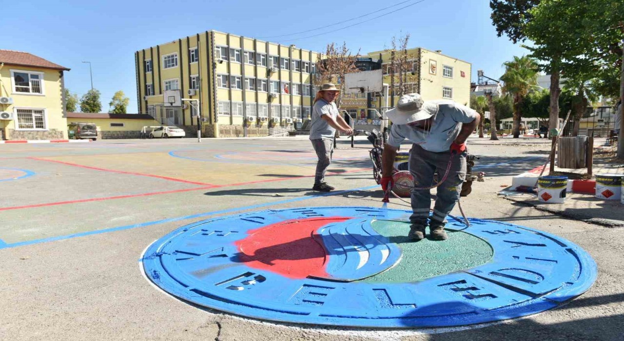 Kepez Belediyesinden okullara bakım, onarım ve temizlik desteği
