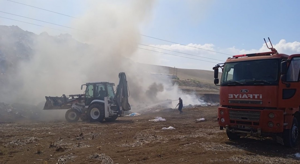 Kırıkhanda çöplük yangını