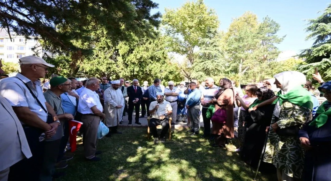 Kırklarelinde umre yolcuları uğurlandı