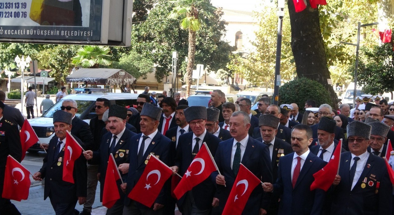 Kocaelide 19 Eylül Gaziler Günü dolayısıyla tören düzenlendi