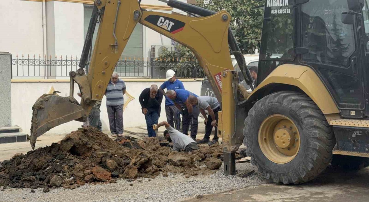 Kocaelide altyapı çalışması sırasında doğal gaz borusu delindi