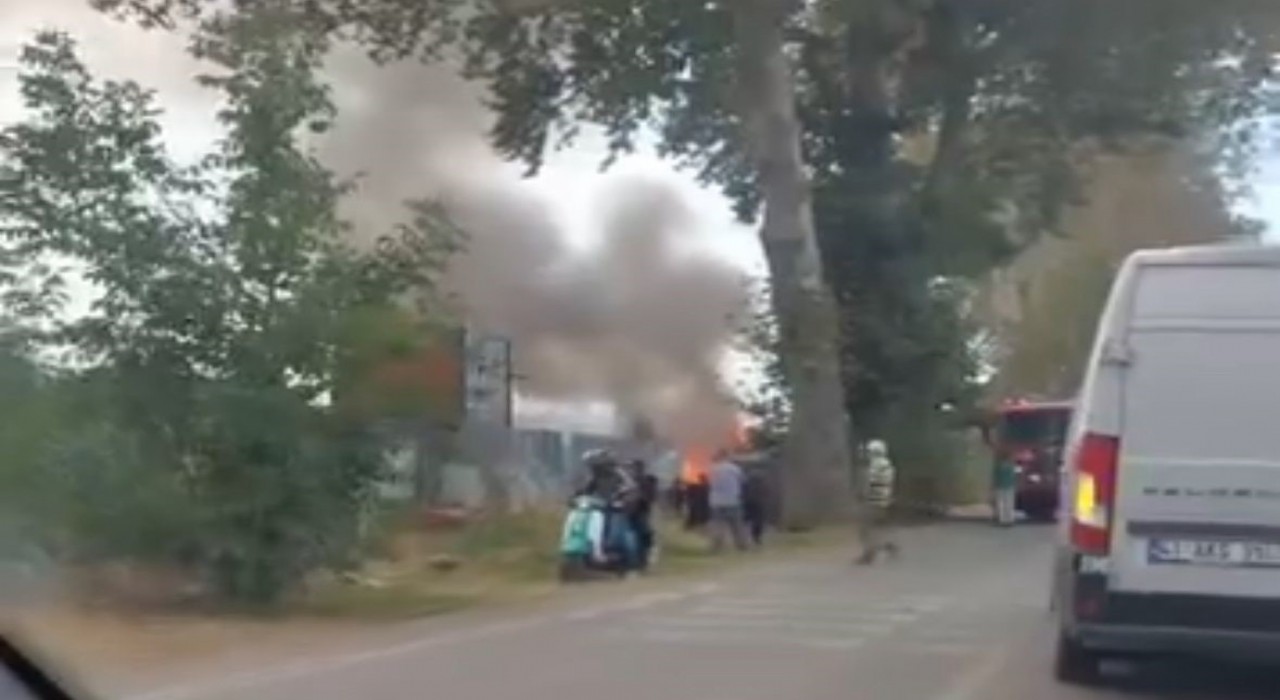 Kocaelide hurdalıkta korkutan yangın