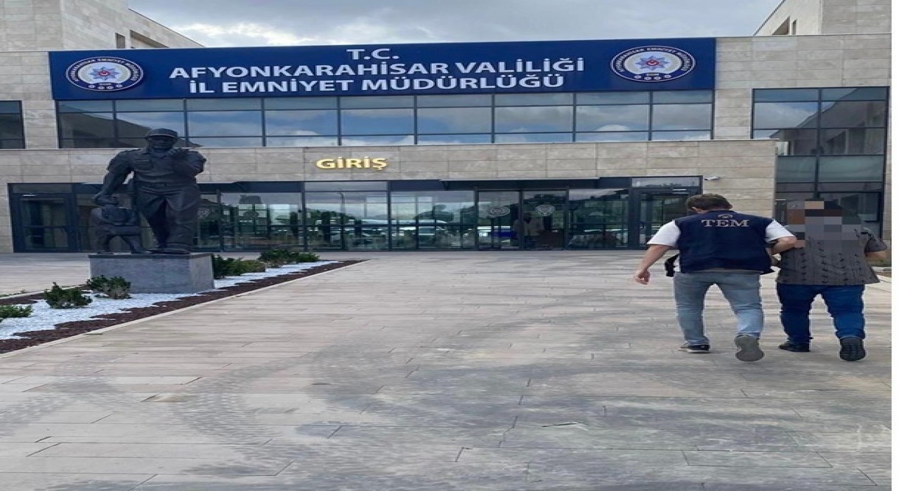 Komiser yardımcılığı sorularını çalan FETÖ üyesi yakalandı