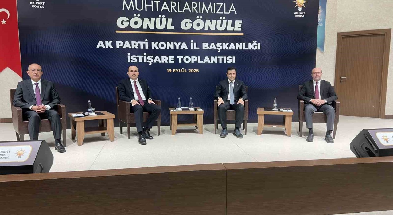 Konya AK Parti muhtarlarla bir araya geldi