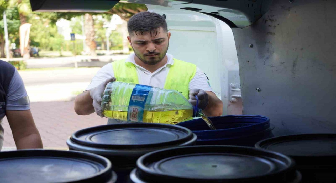 Konyaaltında atık yağlar geri dönüştürülüyor