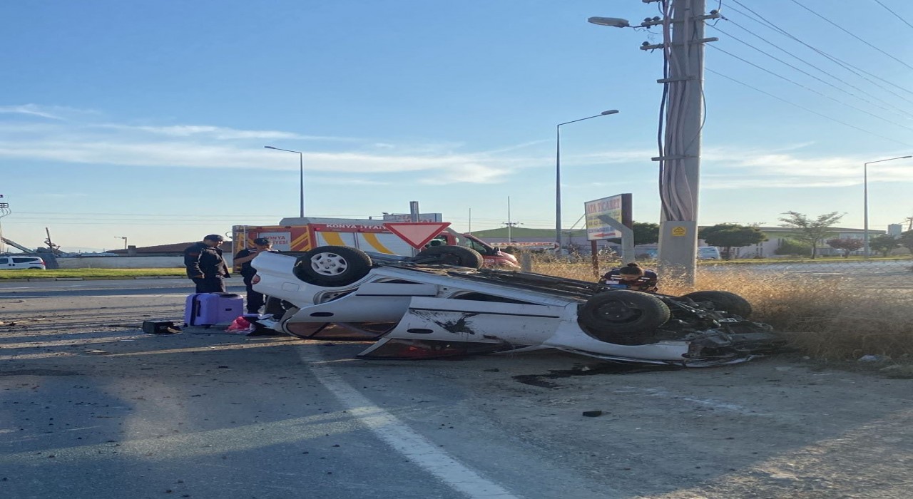 Konyada otomobil takla attı: 5 yaralı