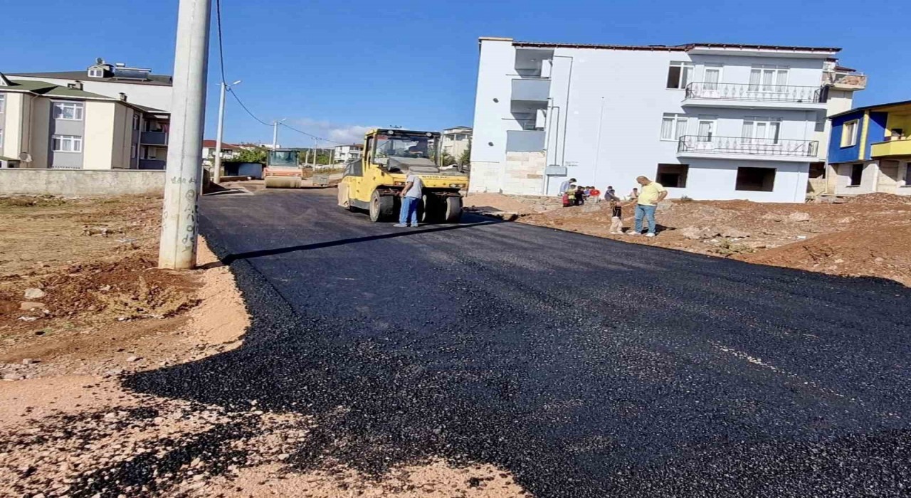 Körfezde iki mahallede sıcak asfalt serimi tamamlandı