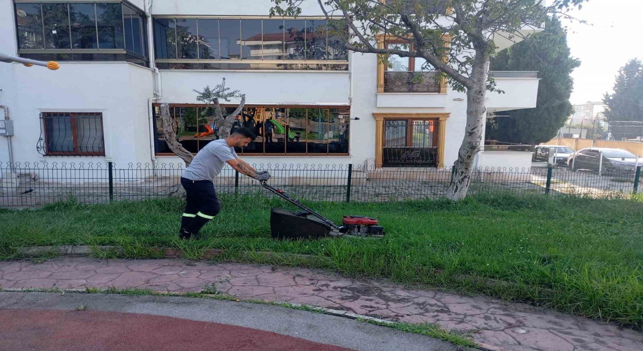 Körfezde yollar ve parklar yenileniyor