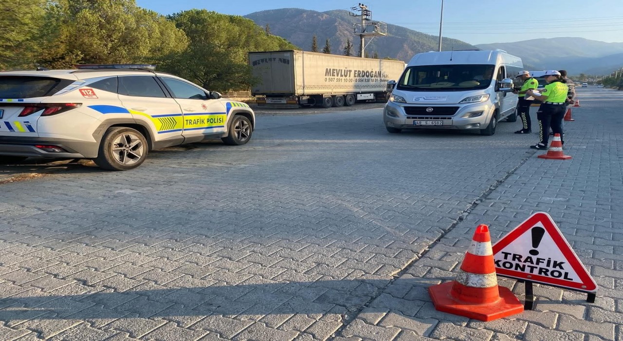 Köyceğizde 9 araç sürücüsüne 47 bin lira ceza