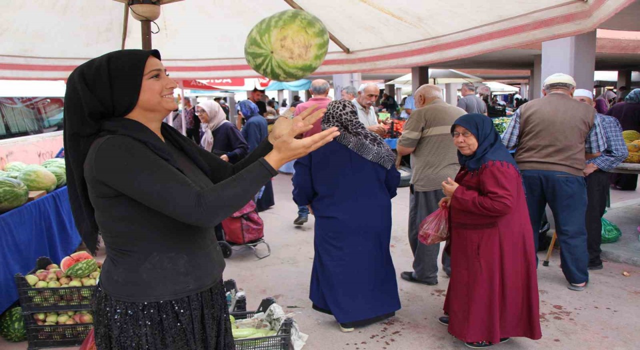 Köyün çalışkan kızı Esranın tarladan pazara uzanan umut hikayesi