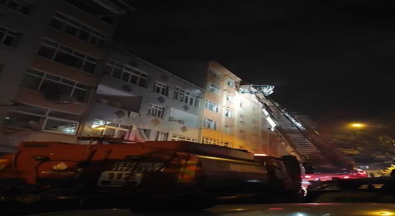 Küçükçekmecede yangın paniği