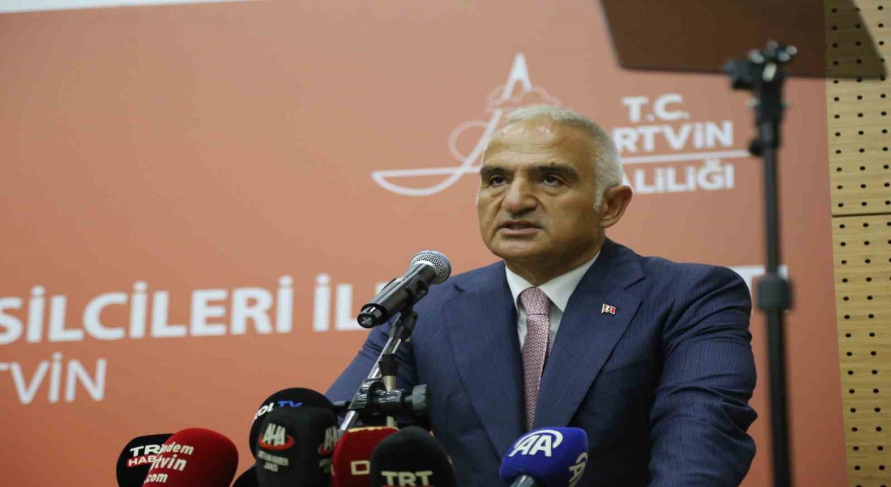Kültür ve Turizm Bakanı Ersoy: 2025 yıl sonu hedefimiz olan 64 milyar dolar gelire doğru emin adımlarla ilerliyoruz