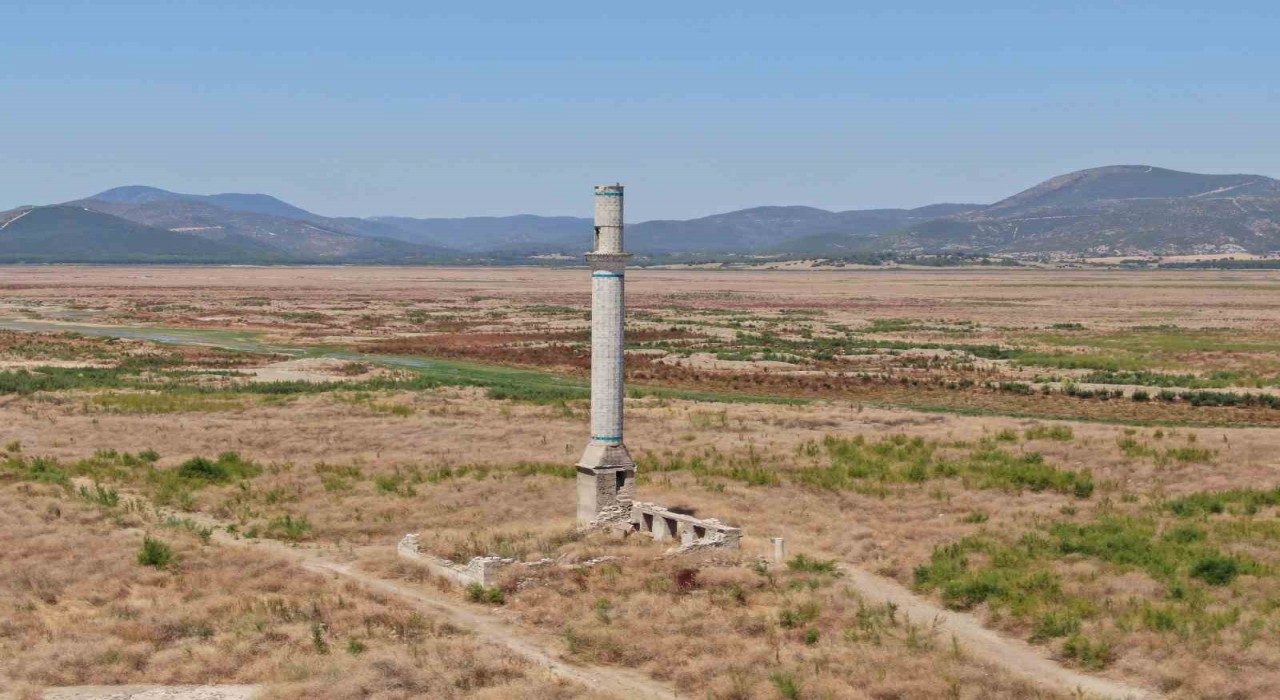 Kuraklık İzmiri vurdu: Tahtalı Barajında su dip seviyede