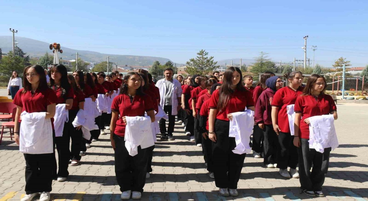 Kütahyada Mesleğe İlk Adım töreni düzenlendi