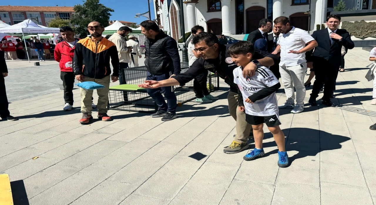 Kütahyada sağlıklı yaşam farkındalığı için festival düzenlendi