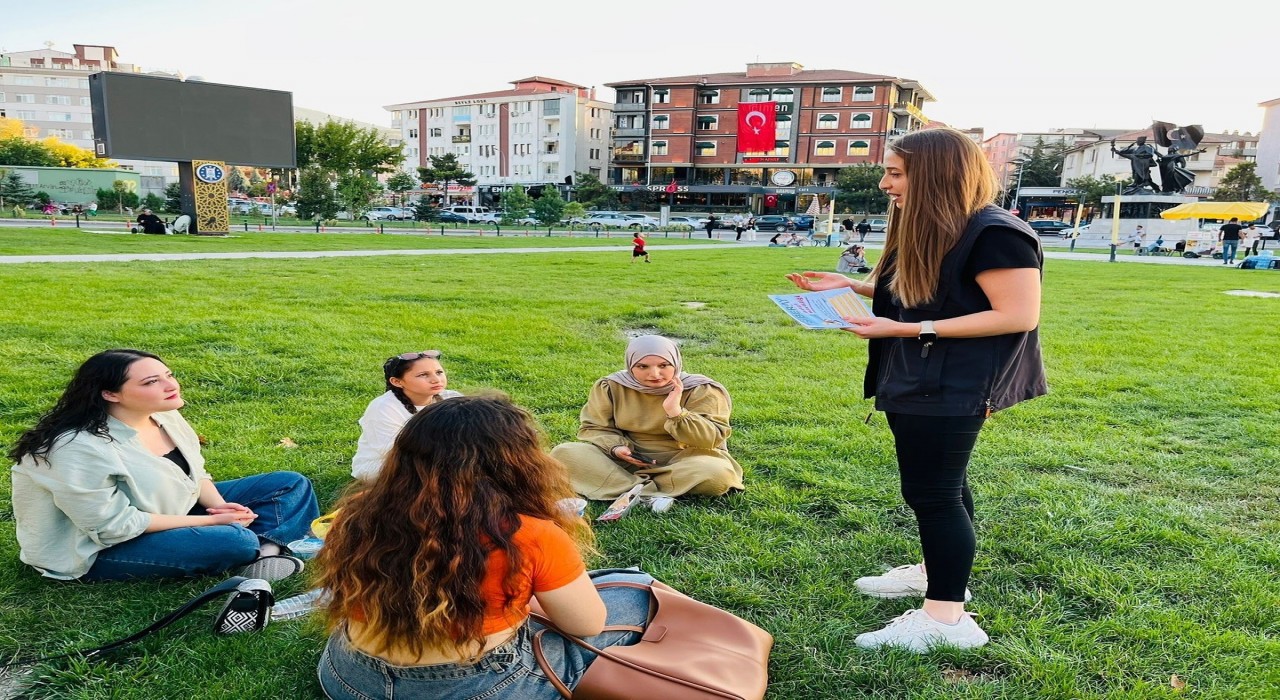 Kütahyada SİBERAY ekiplerinden sokakta bilgilendirme çalışması