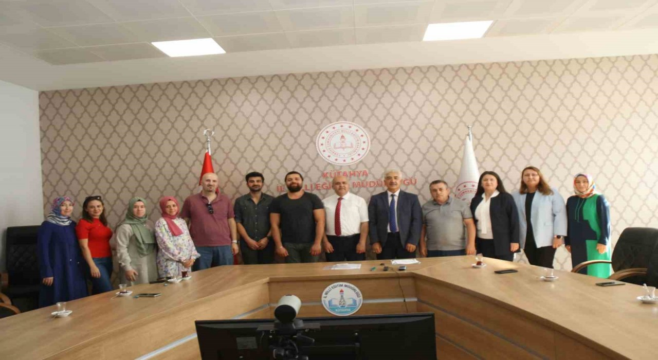 Kütahyadan Avrupaya uzanan eğitim köprüsü