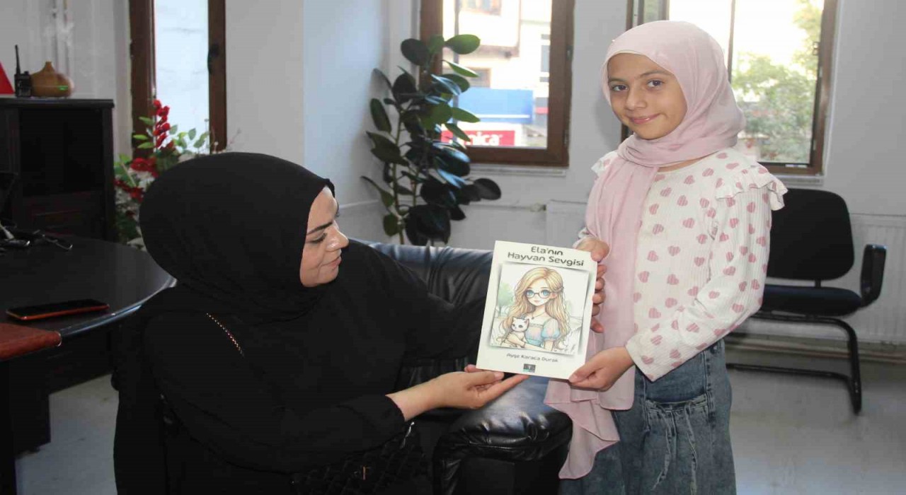 Kütahyalı Yazar Ayşe Karaca Durakın Elanın Hayvan Sevgisi isimli kitabı çıktı